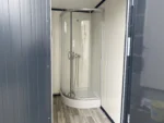 MÓDULO SANITARIO 4X2M WC DOBLE CON DUCHAS – Image 4